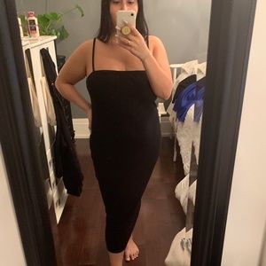 Ribbed black body-con dress